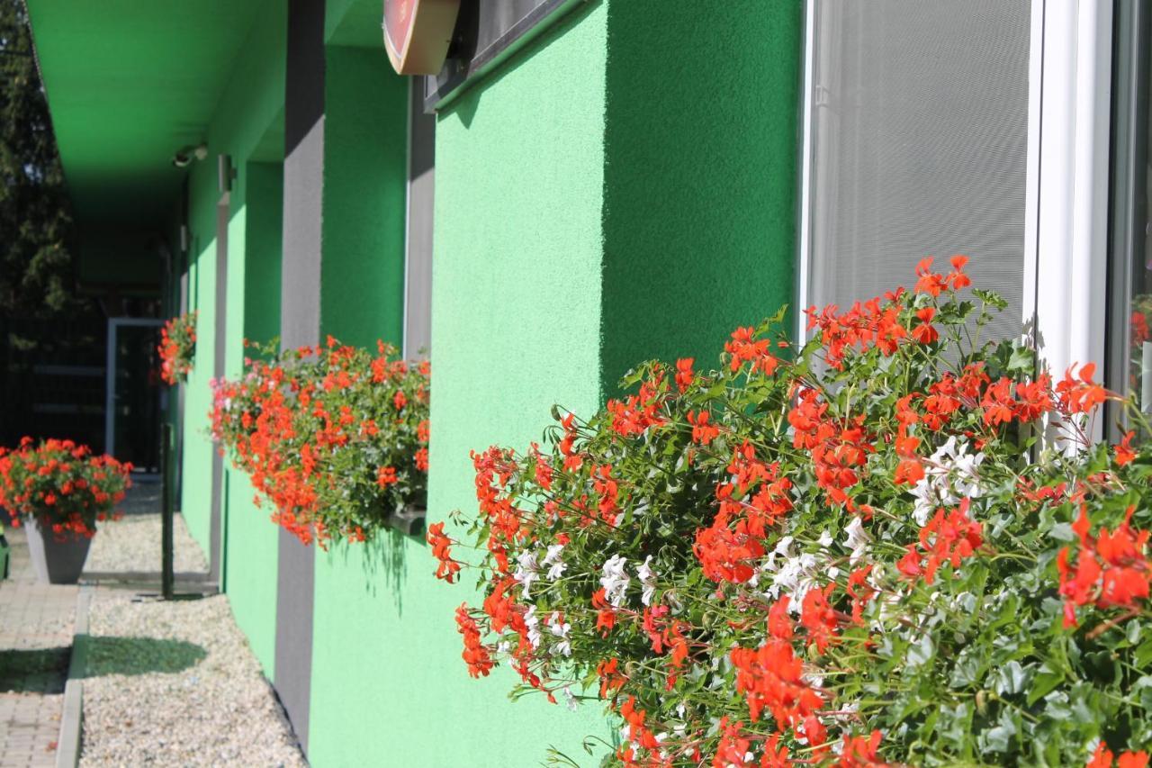 Restauracia Gol Hotel Oravske Vesele ภายนอก รูปภาพ