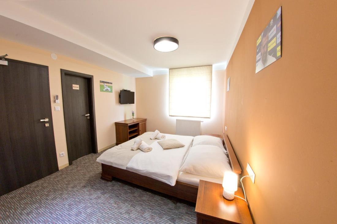 Restauracia Gol Hotel Oravske Vesele ภายนอก รูปภาพ